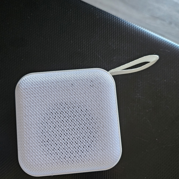 Sharper Image Louder As One Bluetooth Speaker - Picture 2 of 4